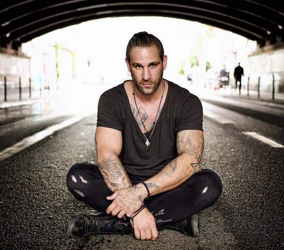 Large_uncropped_9987f1d3