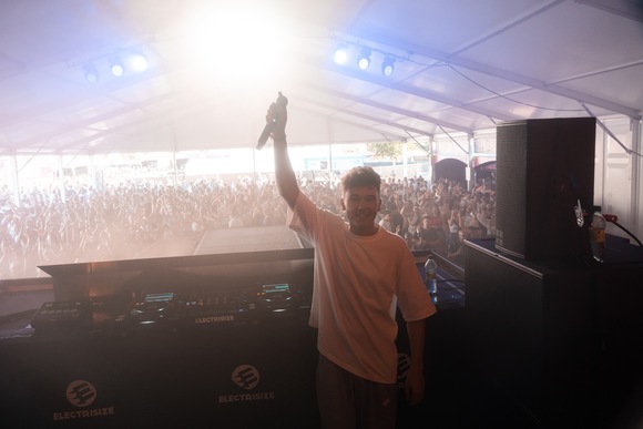 Large_uncropped_1766e45d