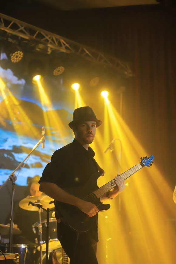 Large_uncropped_bd5113f6