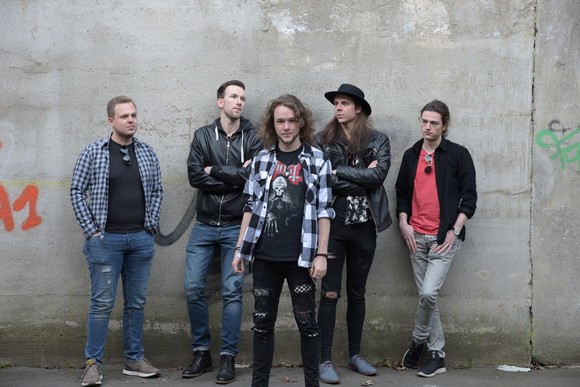 Large_uncropped_44c3c575