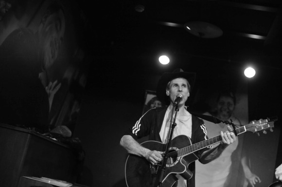 Large_uncropped_94177290