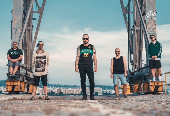 Large_uncropped_ae11642d