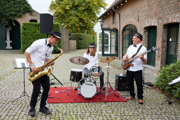 Large_uncropped_d110e712