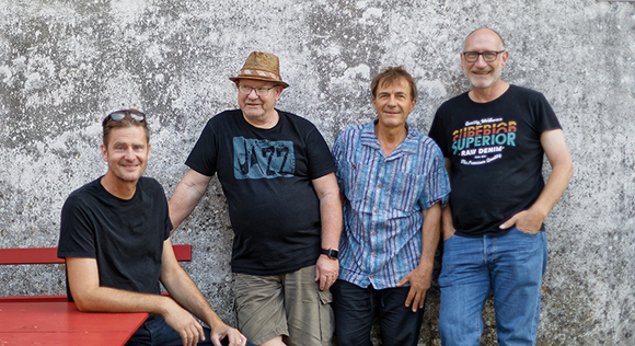 Large_uncropped_0c97060f