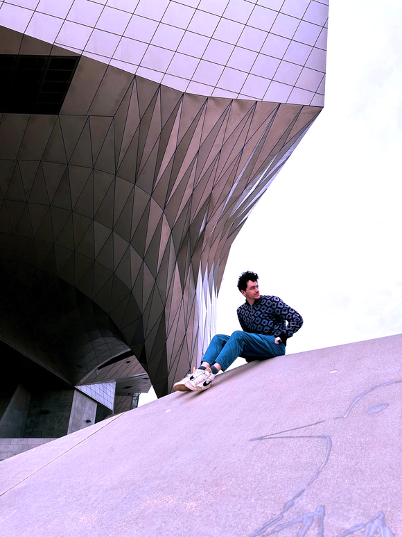 Large_uncropped_a5a7140b