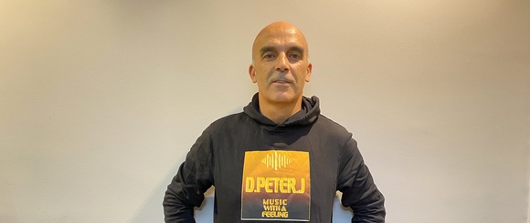 Large_uncropped_987af9ae