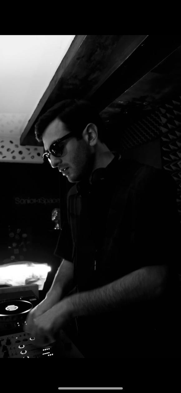 Large_uncropped_5b270ecf