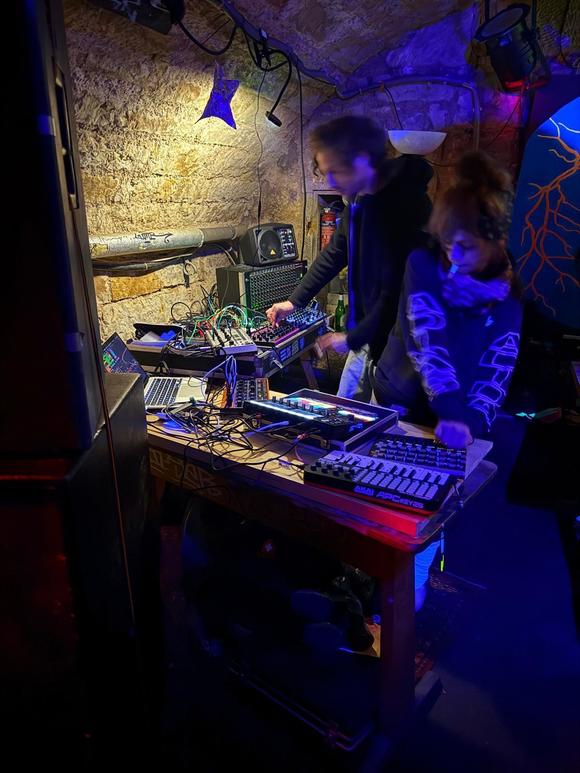 Large_uncropped_27f8f51b