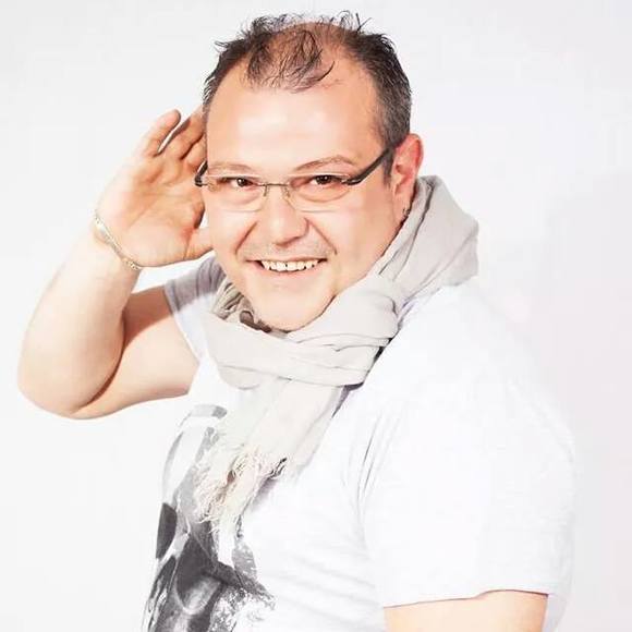 Large_uncropped_89192568