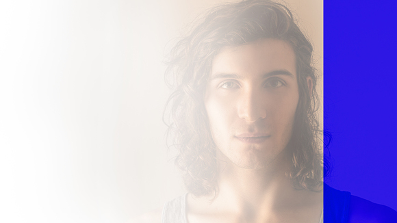 Jonathan Kawchuk - Ambient Electronic Drone Contemporary Classical Soundscape Live-Musiker in Edmonton