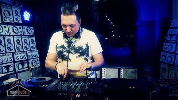 Gerry Verano - Dance Music Techhouse Vocal House House Minimal House DJ in Linz