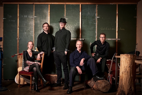 Large_uncropped_4e412795