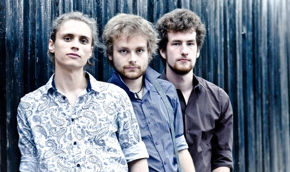 Large_uncropped_b19a2c26