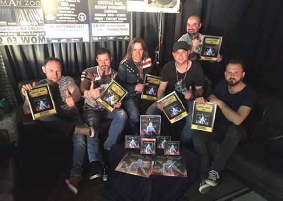 Large_uncropped_6270f3f8