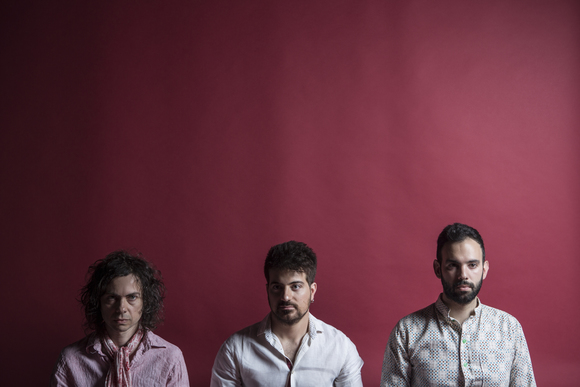 Large_uncropped_e3e33536