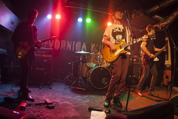 Large_uncropped_ea185944