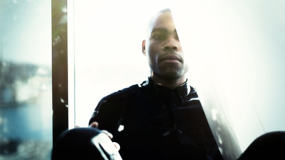 Sean Bradford - Dance Pop House Melodic Live-Musiker in Berlin