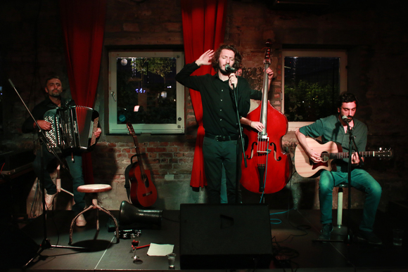 Large_uncropped_fcbdc224