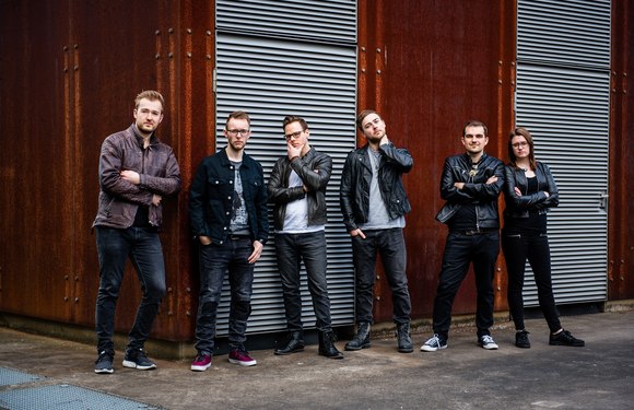 Large_uncropped_0c0cf4ee